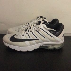 Nike Air Max - Men’s Size 9